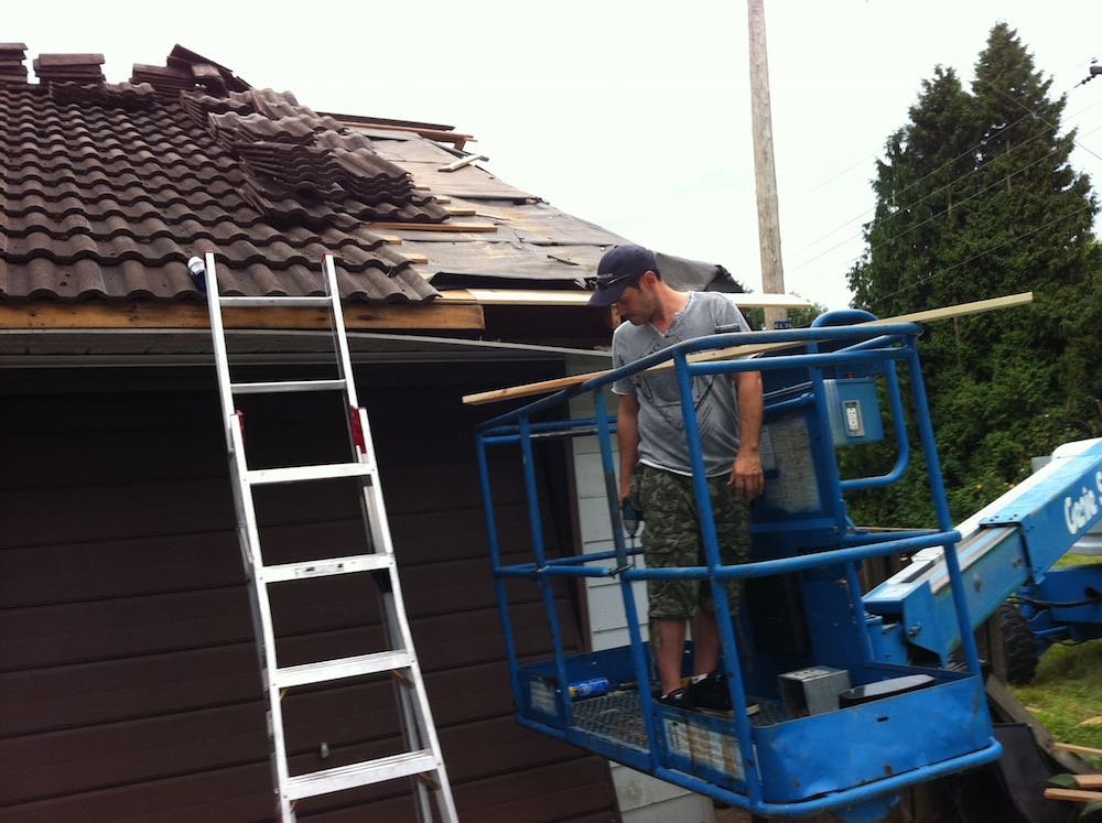 Surrey BC Roof and Hidden Gutter Repair | Before image